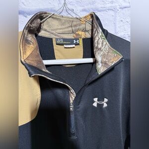 Under Armour Black and Tan Camo Pullover, Size Large